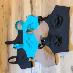 Bundle of 4 Lululemon Bras Size 34DD